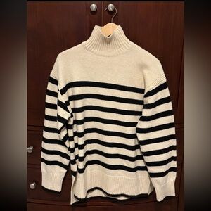 H&M Cream Cable Knit Sweater